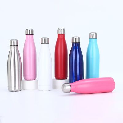 comprare Bottiglie d'acqua in acciaio inossidabile da 17 oz Bottiglie d'acqua isolanti a vuoto Bottiglie d'acqua a doppia parete in polvere rivestite Metallo riutilizzabile Sport Bottiglie d'acqua mantenere le bevande caldo e freddo Cielo blu chiaro online manufacture