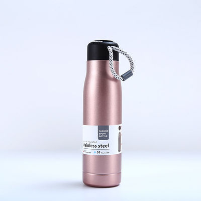 comprare Bottiglia d'acqua in acciaio inossidabile eco-compatibile con tappo a cinghia Tripli strati a vuoto Isolata e riutilizzabile per la bevanda diretta online manufacture