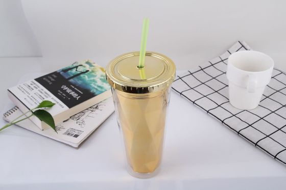 comprare 650ml Coppa di paglia di plastica a doppio strato elettroplata Estate con coperchio Coppa d'acqua trasparente Coppa di succo creativo online manufacture