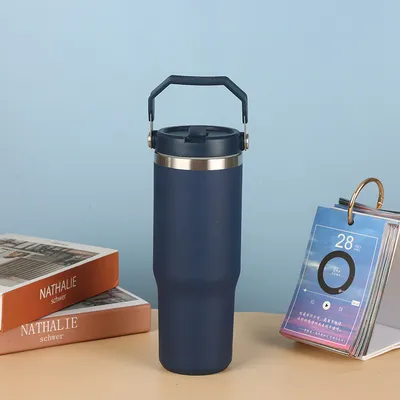 comprare 30oz Acciaio inossidabile Tumbler Vaso Isolato Bottiglia d'Acqua Per Casa Ufficio O Auto Coppa Riutilizzabile Con Straw resistente alle perdite Flip Cold Per 12 Ore O Gelato Per 2 Giorni online manufacture
