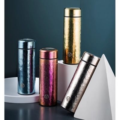 comprare Pronta per il viaggio Premium Titanio Hydro Flask Leggero impermeabile 500ml Capacità Titanio Isolato Bottiglia d'acqua Ideale Per Campeggio Escursioni Design luminoso fabbricazione online