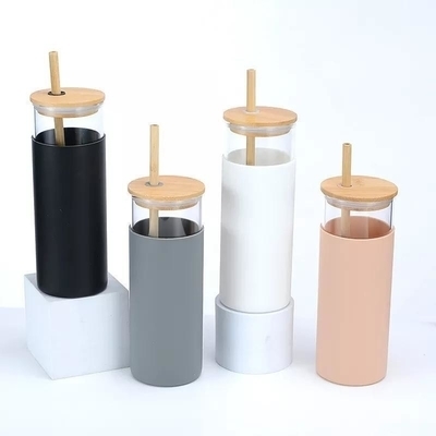 comprare Disegno riutilizzabile 20oz 17oz Bottiglia d'acqua Residenziale di vetro Succo Tumbler Bottiglia di bevande di vetro Con manica di silicone Eco-friendly Stile online manufacture