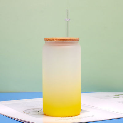 Fabbrica di frullati in vetro di borosilicato leggero con paglia 18 oz bottiglia d'acqua di vetro colorata coppe di vetro riutilizzabili Set di vetri 4 confezioni